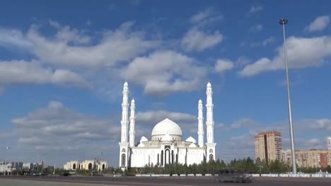 Mosque-and-the-city,-Astana,-Kazakhstan