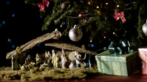 Nativity-scene-under-the-Christmas-tree