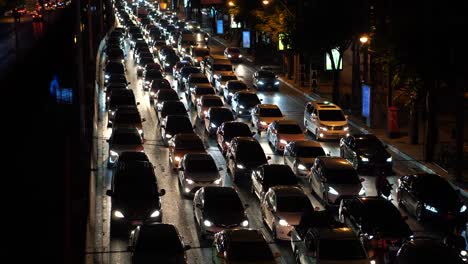 Traffic-jam-on-the-busy-street-during-rush-hour-at-night-time