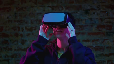 Woman-wearing-VR-headset