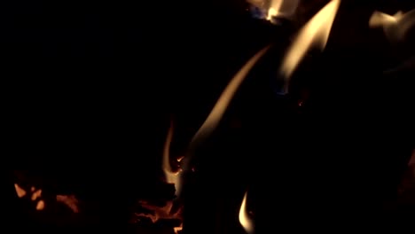 Fire-burning-in-slow-motion