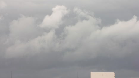 Slow-moving-clouds-over-the-sky-in-a-rain.