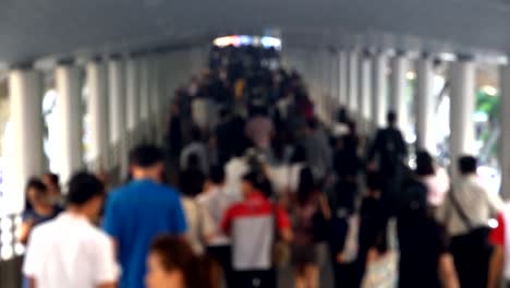 Crowd-on-walkway,-time-lapse.