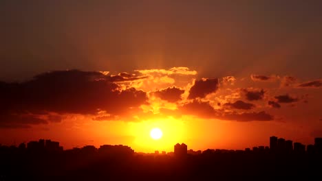 Time-lapse-sunset-on-the-cloudy-sky,-Turkey