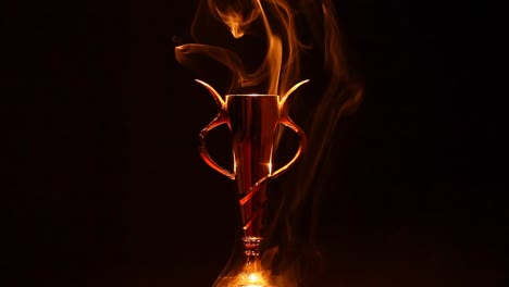 material-de-archivo-hd-fondo-oscuro-de-oro-Copa-de-humo