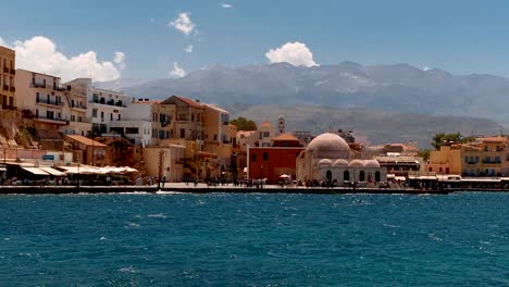 Paseo-marítimo-de-Chania,-Creta,-Grecia