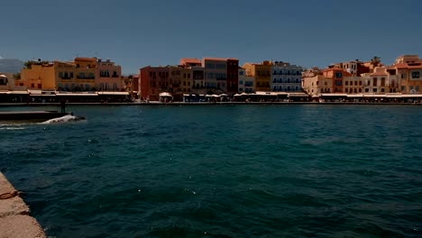 Paseo-marítimo-de-Chania,-Creta,-Grecia