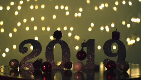 Encender-la-luz-en-2019-aparece-con-fondo-Bokeh