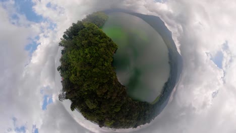 Lake-in-the-mountains-Bali,Indonesia-vr360