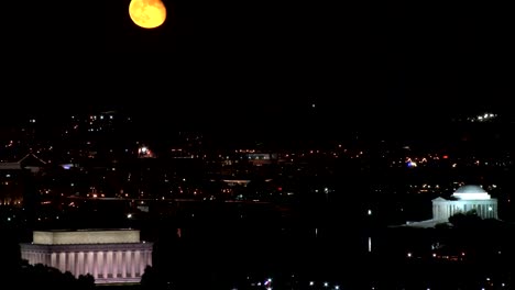 Luna-de-la-cosecha-sobre-dc-timelapse