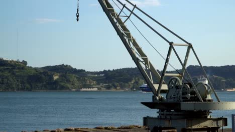 Cargo-ship-at-the-port