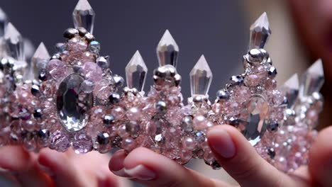 Female-model-in-the-crown-posing-in-the-studio-jewelry