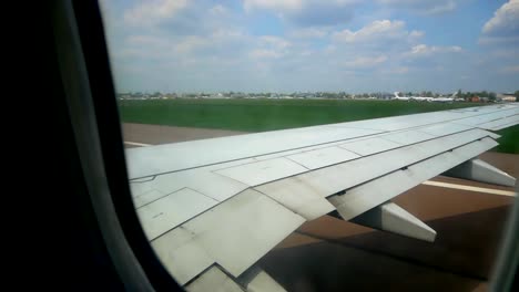 Ciudad-de-ventana-de-avión