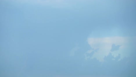 Lightning-in-the-sky-over-the-sea.