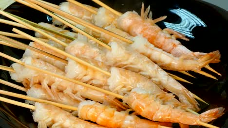 Hot-Shrimps-On-Black-Plate