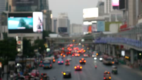 Verkehr,-anzeigen-und-Gebäude-in-Bangkok