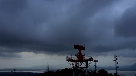 Radar-Kommunikation-Turm-Flugzeug