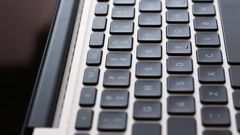 Rotating-Laptop-Keyboard-and-Reflections-on-the-Screen