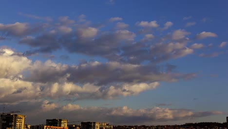 Wolkengebilde-Dämmerung