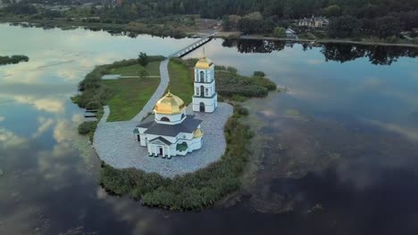 La-iglesia-de-la-Transfiguración-del-Salvador