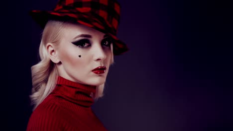 Woman-in-red-hat-with-red-lips.