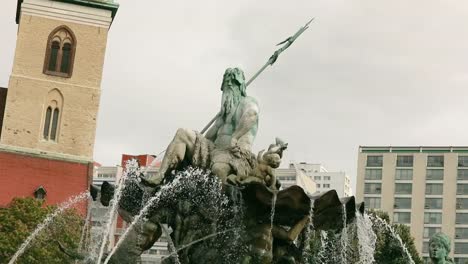 Neptunbrunnen-Berlin,-Neptunbrunnen-in-Berlin,-Deutschland