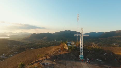 Signo-de-la-ciudad-de-Coron,-en-la-colina.-Palawan-Busuanga