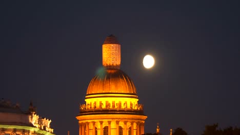 The-dome-of-St.-Isaac's-Cathedral-in-the-background-of-the-moon