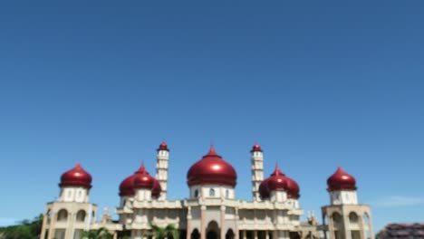 Große-Moschee-Baitul-Makmur-in-Meulaboh-Stadt,-Indonesien