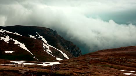 Gewitterwolken-über-Berge