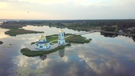 La-iglesia-de-la-Transfiguración-del-Salvador