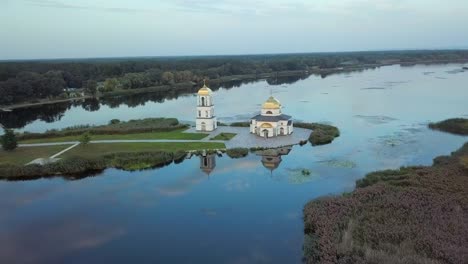 La-iglesia-de-la-Transfiguración-del-Salvador