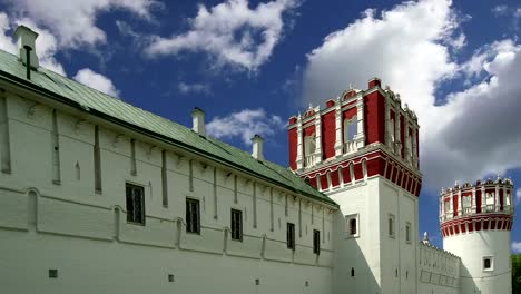 Novodevichy-Convent,-also-known-as-Bogoroditse-Smolensky-Monastery--is-probably-the-best-known-cloister-of-Moscow,-Russia