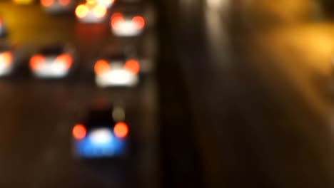 Unschärfe-Bokeh-einer-Verkehrsampel