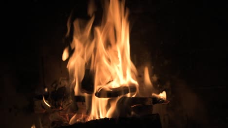 wood-burning-in-the-fireplace-macro-closeup