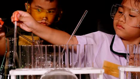 asian-children-in-science-laboratory