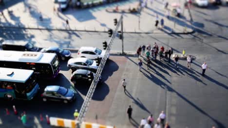 Crowd-of-People-Walking-Crossing-Street