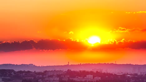 sunrise-over-the-city-timelapse