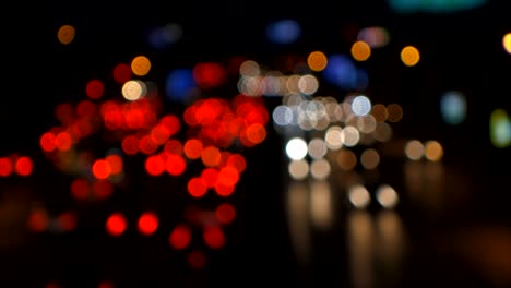 Unschärfe-Bokeh-einer-Verkehrsampel