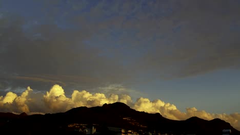 Am-Meer-Stadt-Turgutreis-und-spektakuläre-Sonnenuntergänge