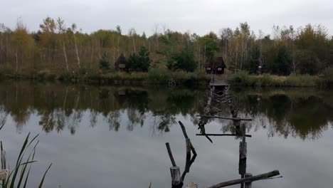 Hermoso-paisaje-sobre-el-lago