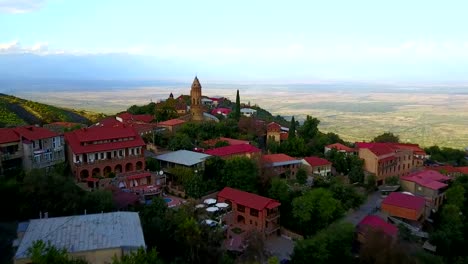 Signagi-oder-Stadt-Sighnaghi.-Beutiful-Ansicht-von-Luftaufnahmen-Drohne.-Georgien,-Kachetien.