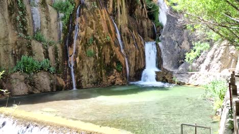 cascada-de-gunpinar-en-Turquía,-Malatya-Darende