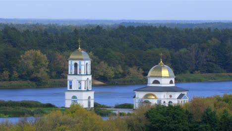 La-iglesia-de-la-Transfiguración-del-Salvador