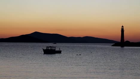 Am-Meer-Stadt-Turgutreis-und-spektakuläre-Sonnenuntergänge