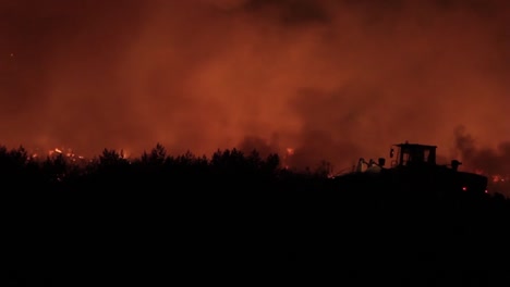 noche-de-fuego-en-el-vertedero