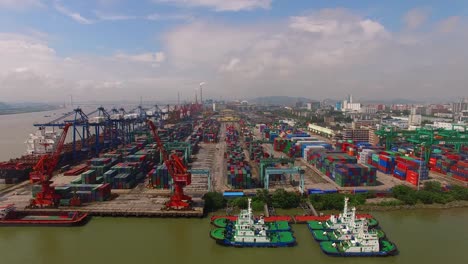 Shanghai-Container-Hafen