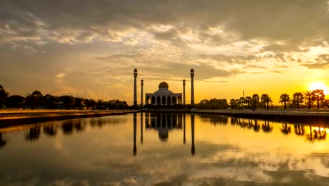 4K-Zeit-Zeitraffer-Aufnahmen-schöne-Moschee-in-den-Sonnenuntergang.