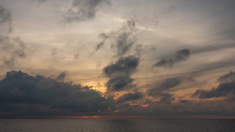 Time-lapse-sunset-and-sea-ocean