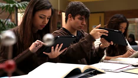 A-group-of-students-do-lab-work-during-their-lecture